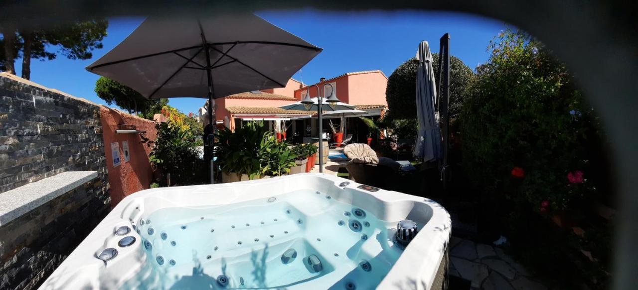 Hebergement Chambre D'Hotes Grau Du Roi Mas Des Marines Piscine Adult Only Le Grau-du-Roi Eksteriør billede
