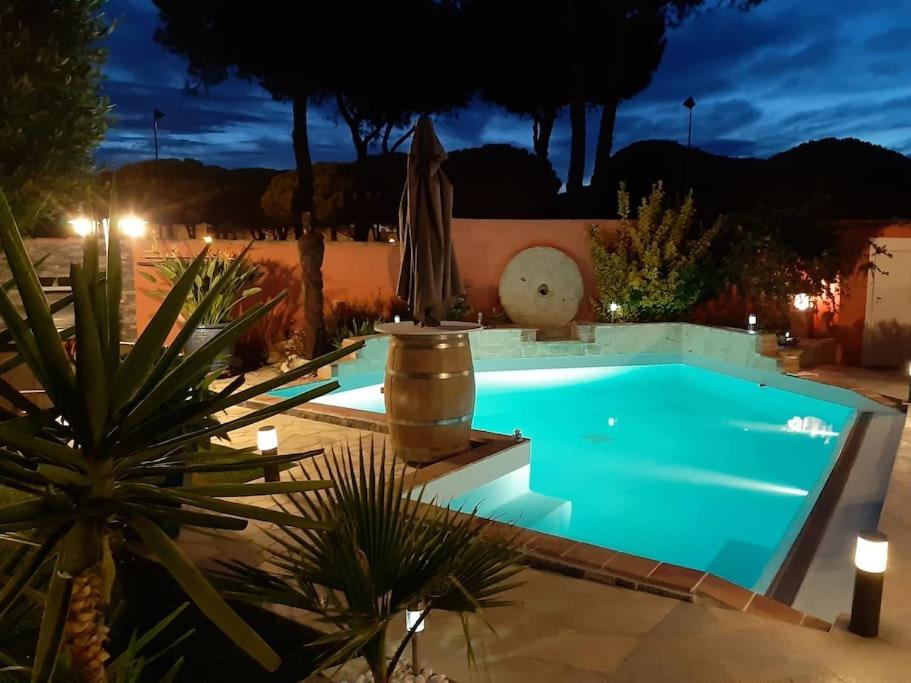 Hebergement Chambre D'Hotes Grau Du Roi Mas Des Marines Piscine Adult Only Le Grau-du-Roi Eksteriør billede